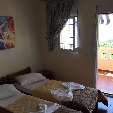 Agia Ermioni Toulipa Rooms מראה חיצוני תמונה