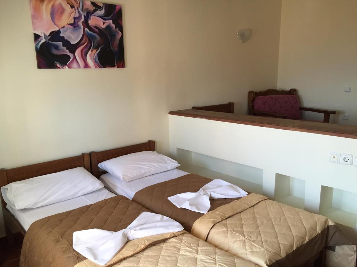 Agia Ermioni Toulipa Rooms מראה חיצוני תמונה